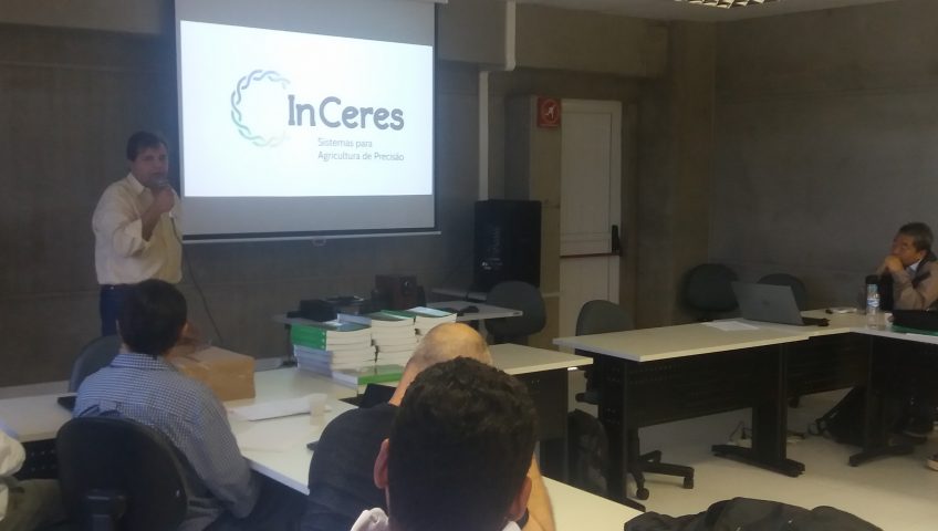 O diretor comercial da InCeres, Plínio Negrão, durante apresentação da empresa aos participantes do evento.